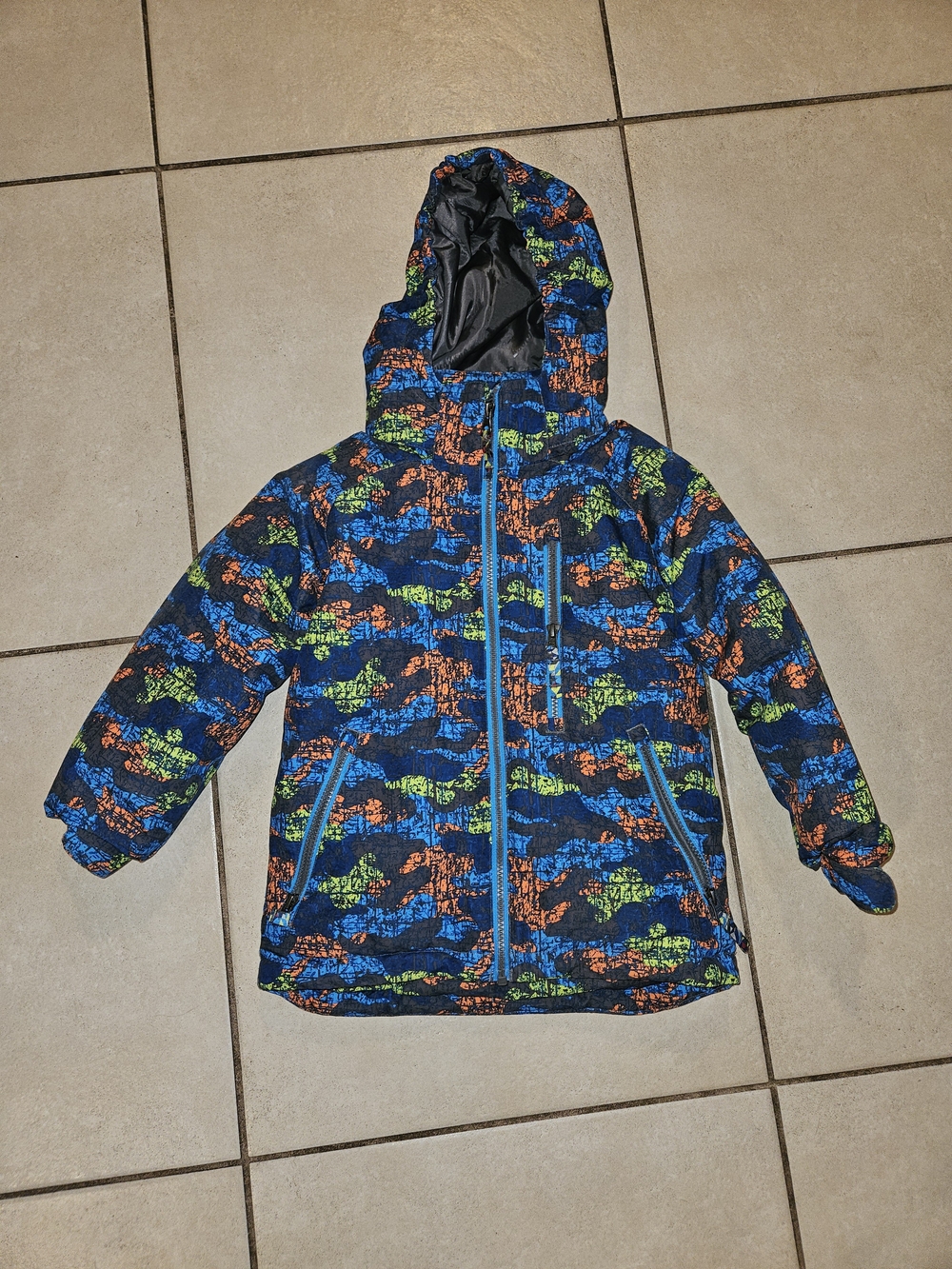 Children's Hooded Puffer Jacket in Blue with Orange & Green Camo Print
